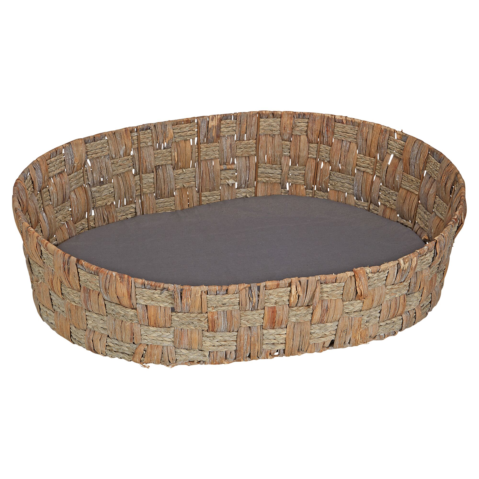 Ovaler geflochtener Hundekorb mit grauem Kissen.