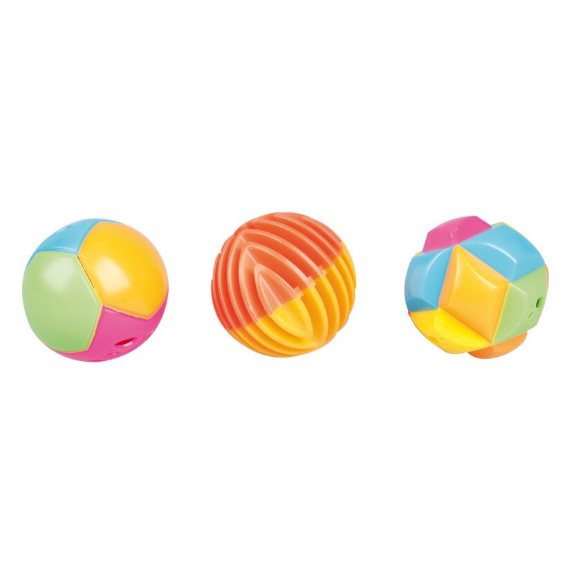 Drei bunte Plastikbälle