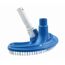 Blaue Poolbürste mit weißem Stiel
