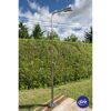 Solardusche mit Fußdusche auf Holzterrasse