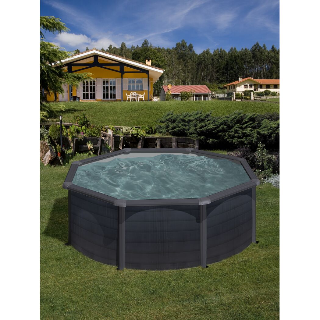 Achteckiger Stahlwandpool im Garten