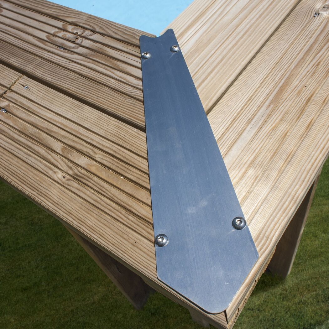 Massivholzpool-Set 'Vermela' 672 x 472 x 146 cm mit Edelstahlleiter, Holzleiter und Sandfilteranlage
