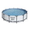 Aufstellpool Bestway Steel Pro MAX mit Wasser gefüllt.