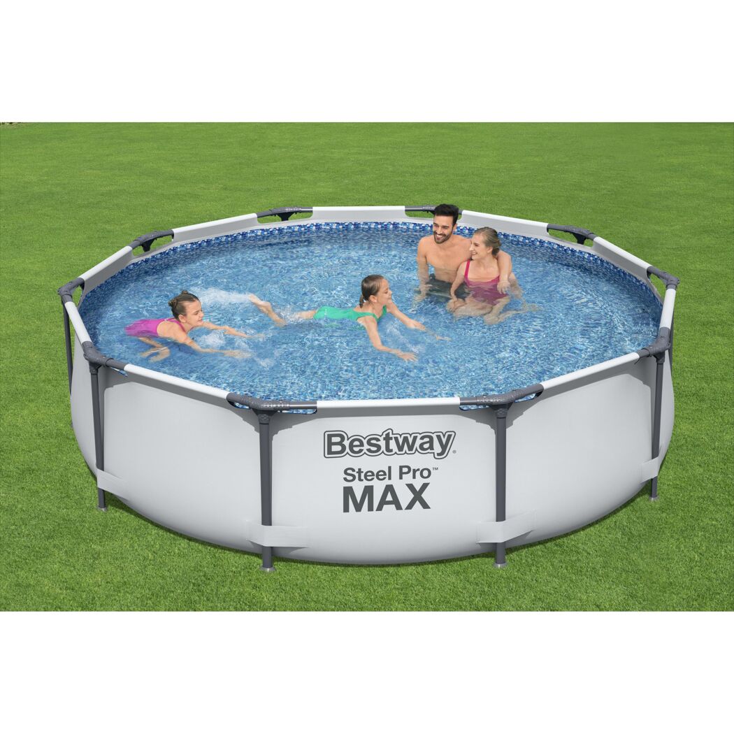 Familie im Bestway Steel Pro MAX Pool