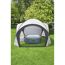 Whirlpool in einem Gartenpavillon
