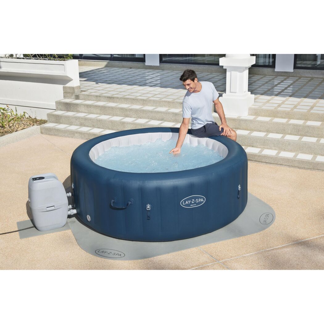 Aufblasbarer Whirlpool Lay-Z-Spa Milan mit einer Person