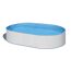 Ovaler Aufstellpool mit blauem Wasser gefüllt.
