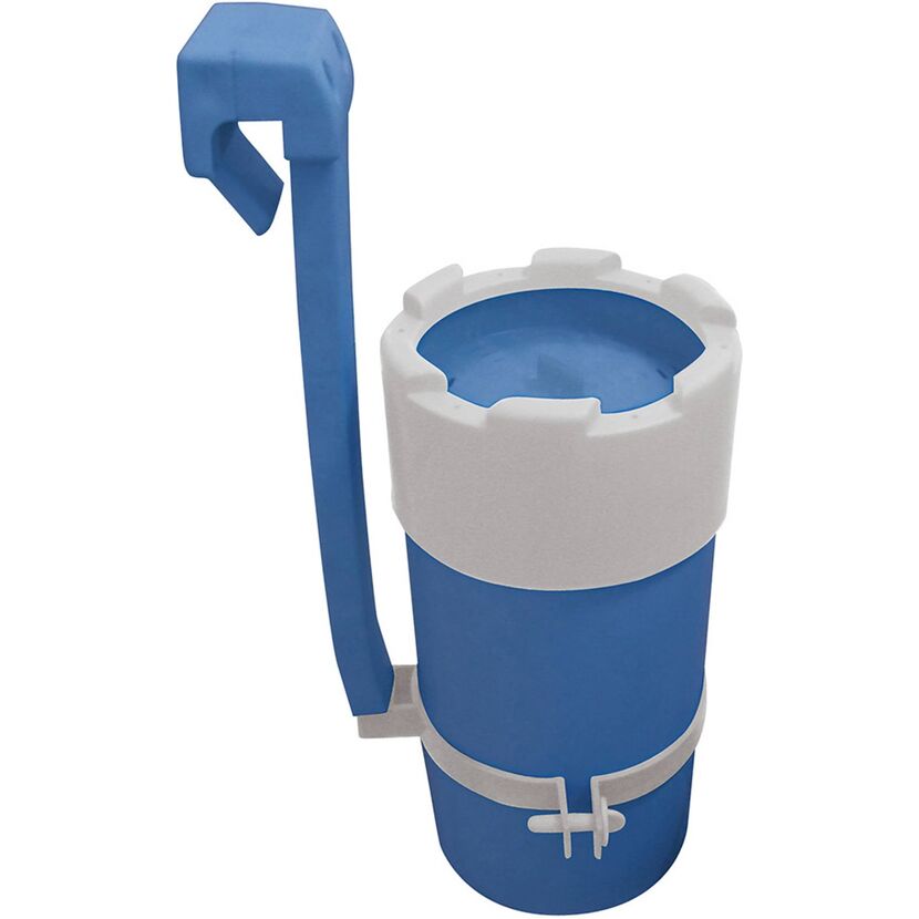 Blauer Getränkebehälter mit weißem Deckel und blauem Griff