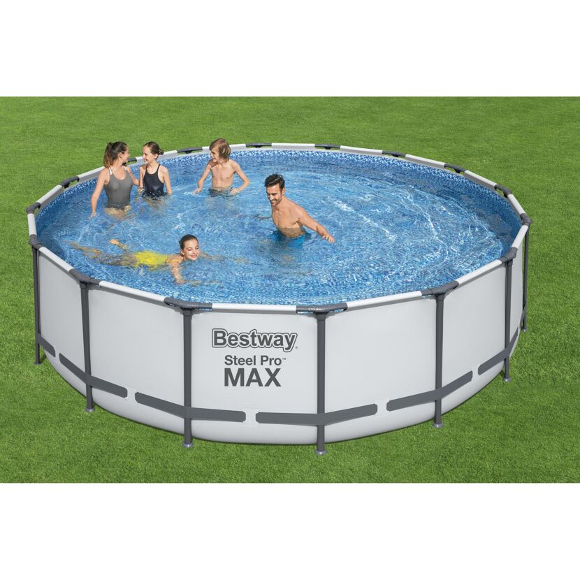 Familie im Bestway Steel Pro MAX Pool