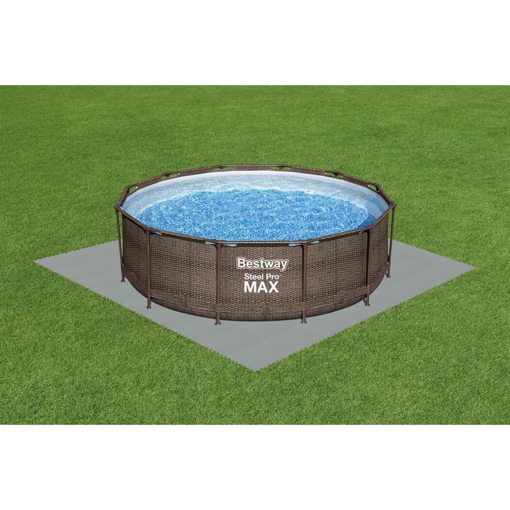 Runder Pool von Bestway auf grauer Schutzmatte