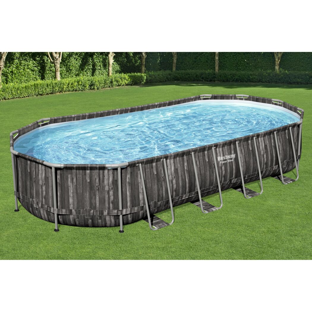 Bestway Power Steel Pool auf Rasen