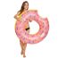 Person mit Schwimmring Donut