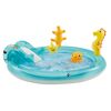 Blauer Planschpool mit Rutsche und Meerestieren.