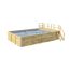 Rechteckiger Holzpool mit Holzdeck und Leiter