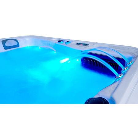 6. Bild von Whirlpool 'Correll Classic' silbern 200 x 200 x 82 cm, 1100 l, 30 Düsen