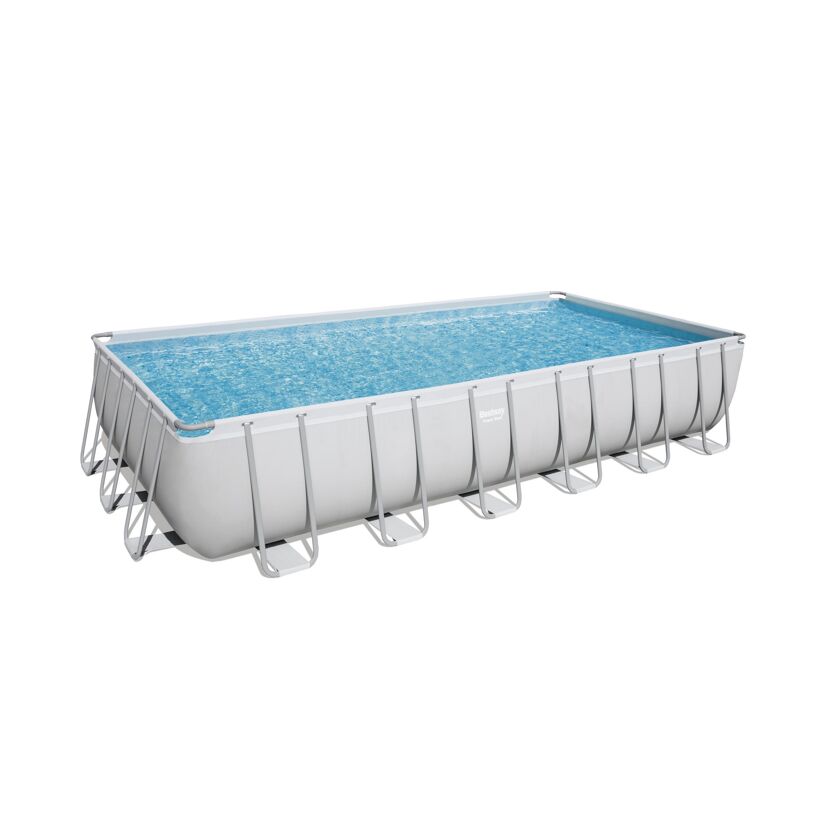 Bestway Power Steel Aufstellpool mit Wasser gefüllt.