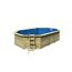 Achteckiger Holzpool mit blauer Innenfolie und Leiter.