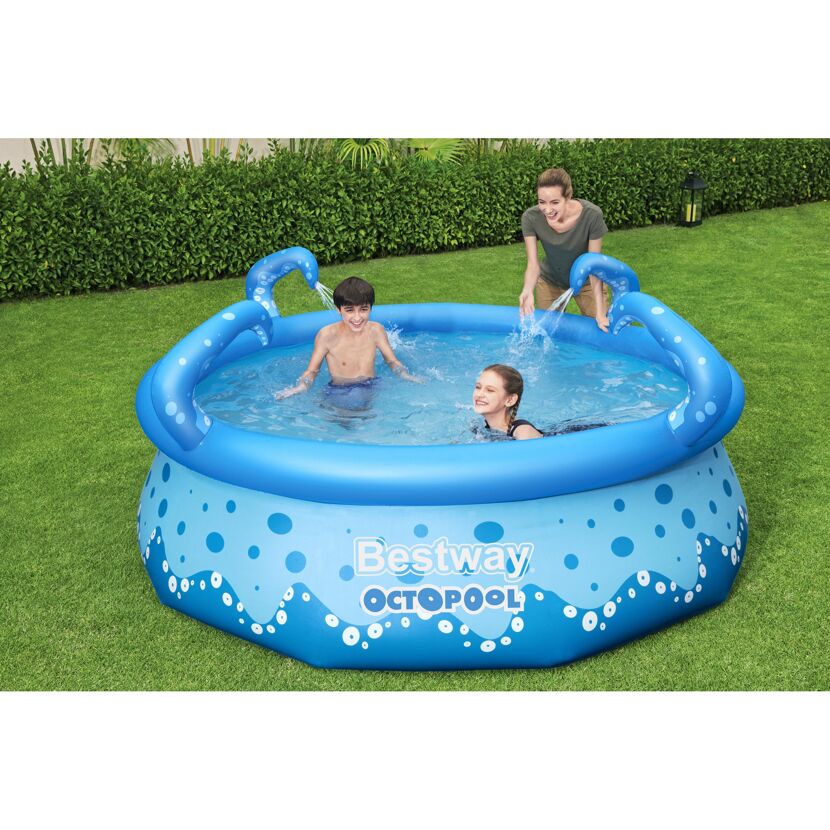 Drei Kinder im Bestway OctoPool Planschbecken