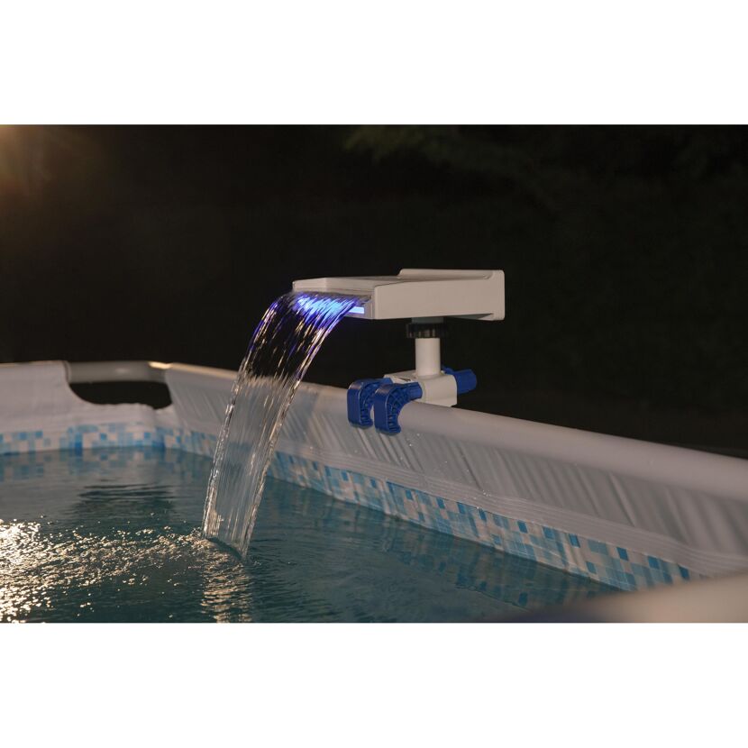 Pool mit LED Wasserfall