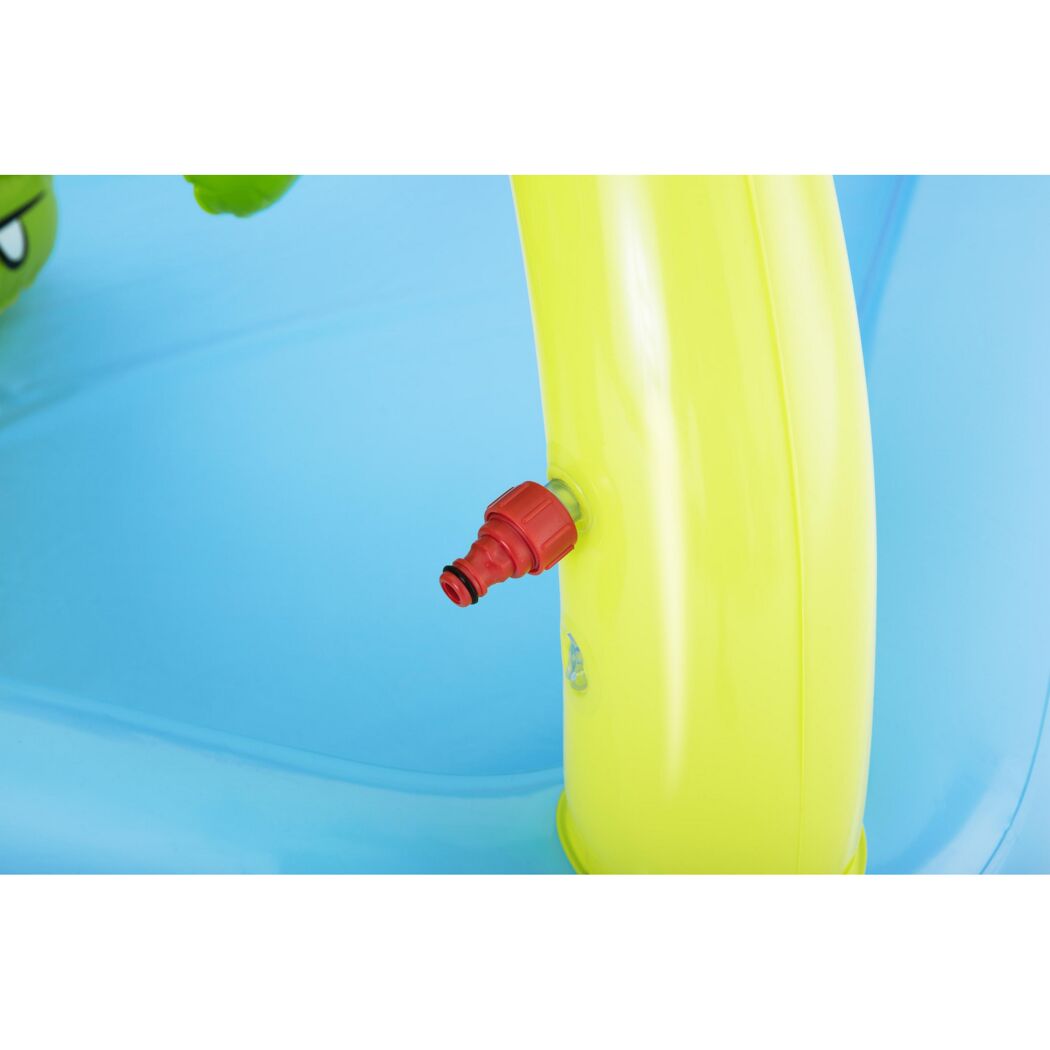 Wasserspielcenter mit Anschluss für Gartenschlauch