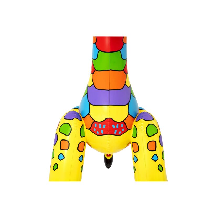 Bunter, aufblasbarer Wassersprinkler in Giraffenform.