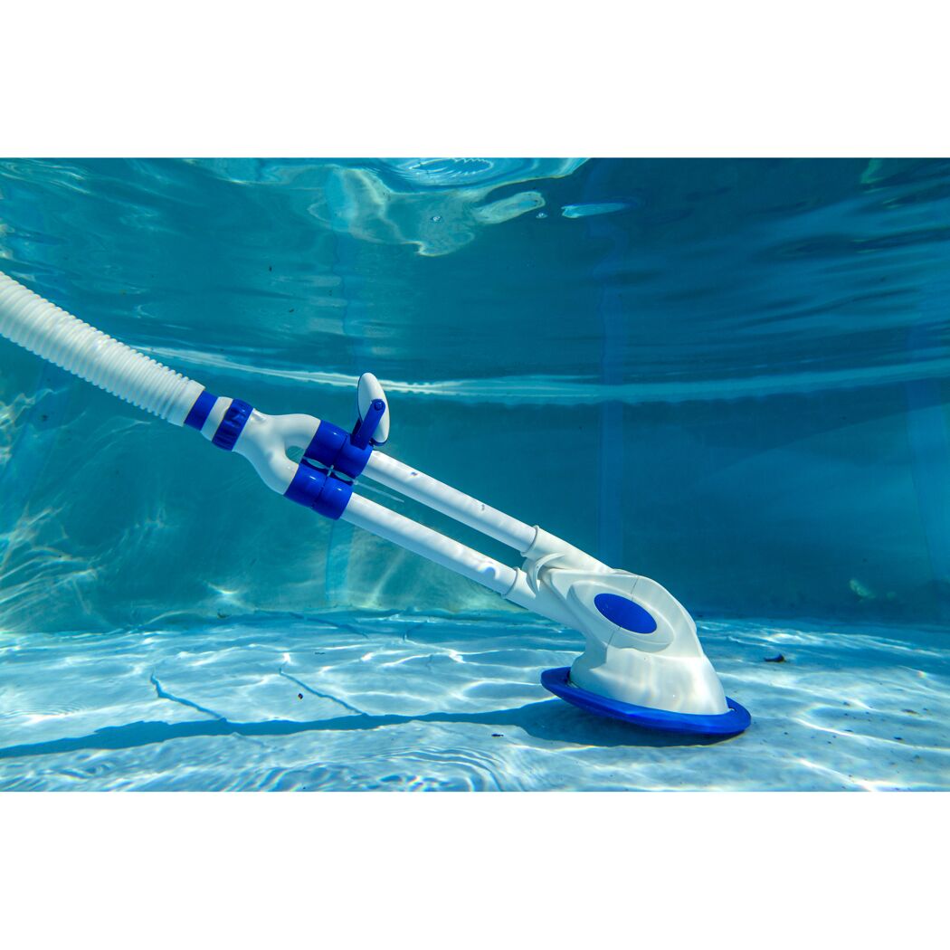 Automatischer Poolreiniger Wiki Vac im Pool