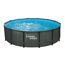 Rattan-Pool von Summer Waves mit blauem Wasser gefüllt