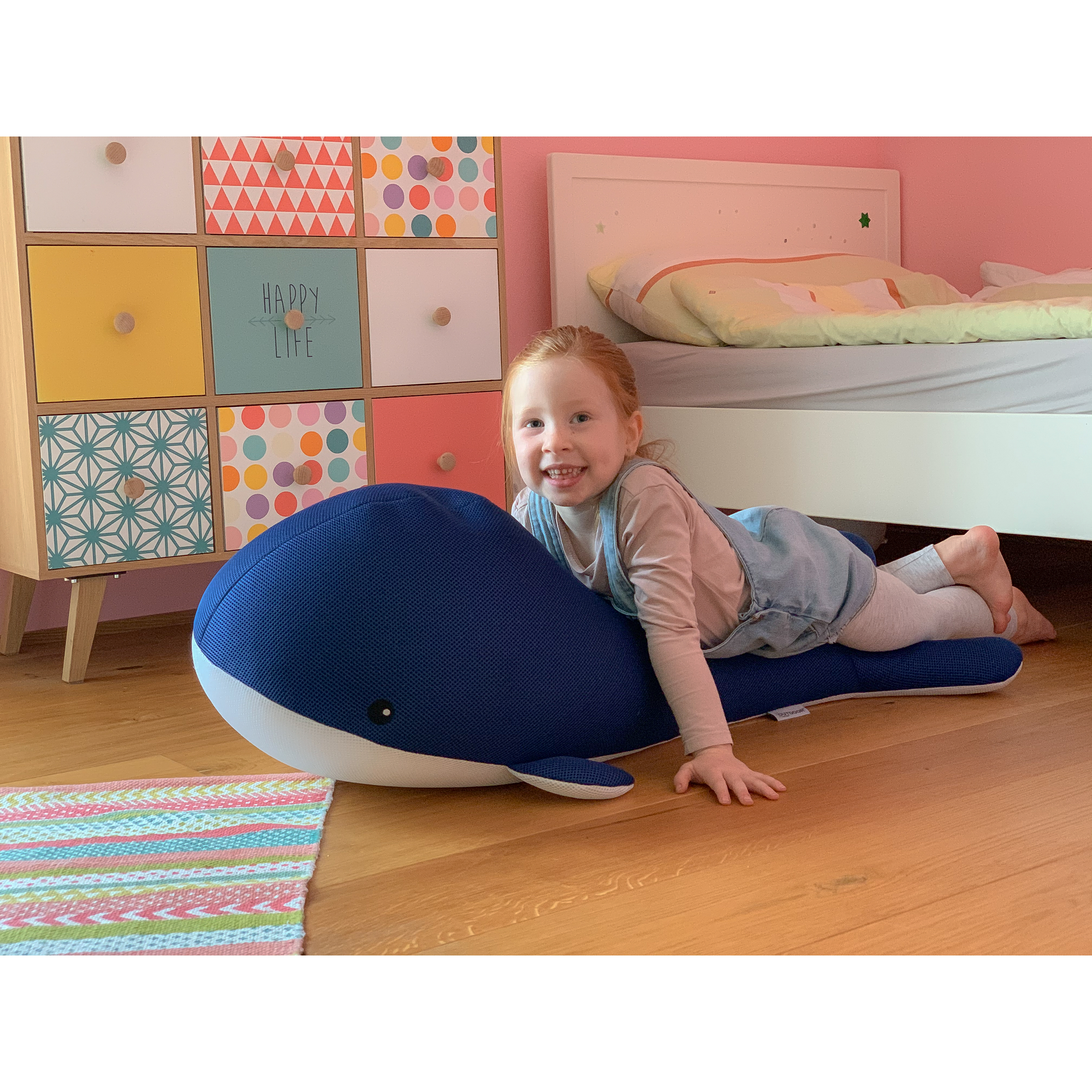 Schwimmtier 'Buddy Wal' blau Textil 50 x 104 x 38 cm