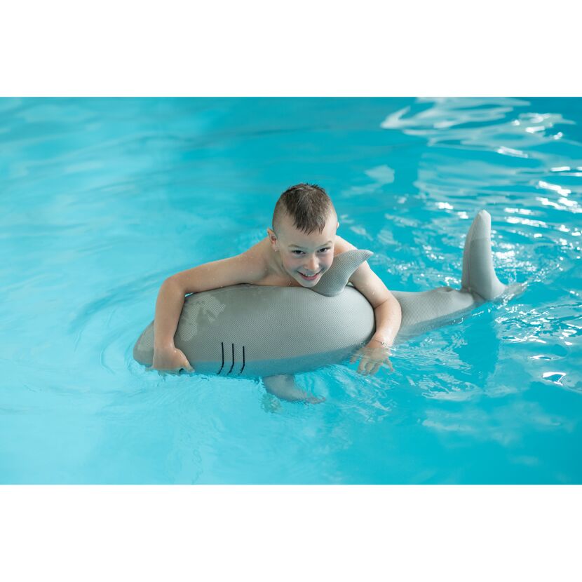 Schwimmtier 'Buddy Hai' grau Polyester 45 x 111 x 38 cm