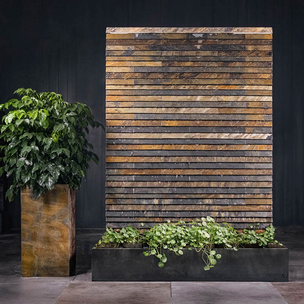 Wasserwand AVA WALL mit Pflanzen