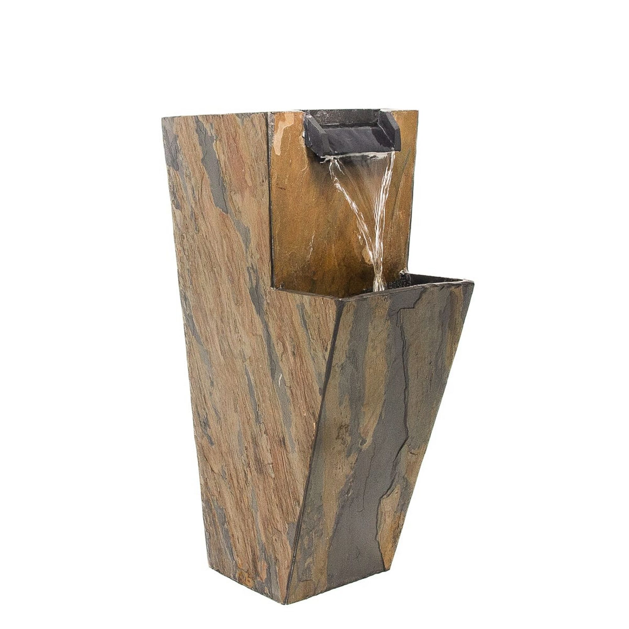 Schieferbrunnen mit Wasserfall