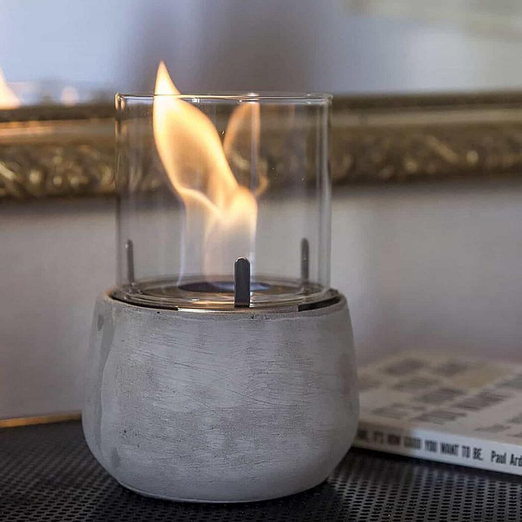 Dekofeuer mit Flamme im Glas