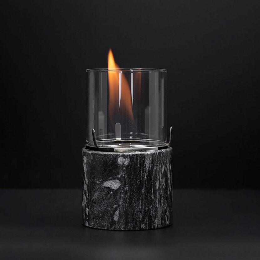 Dekofeuer mit Flamme in Glaszylinder