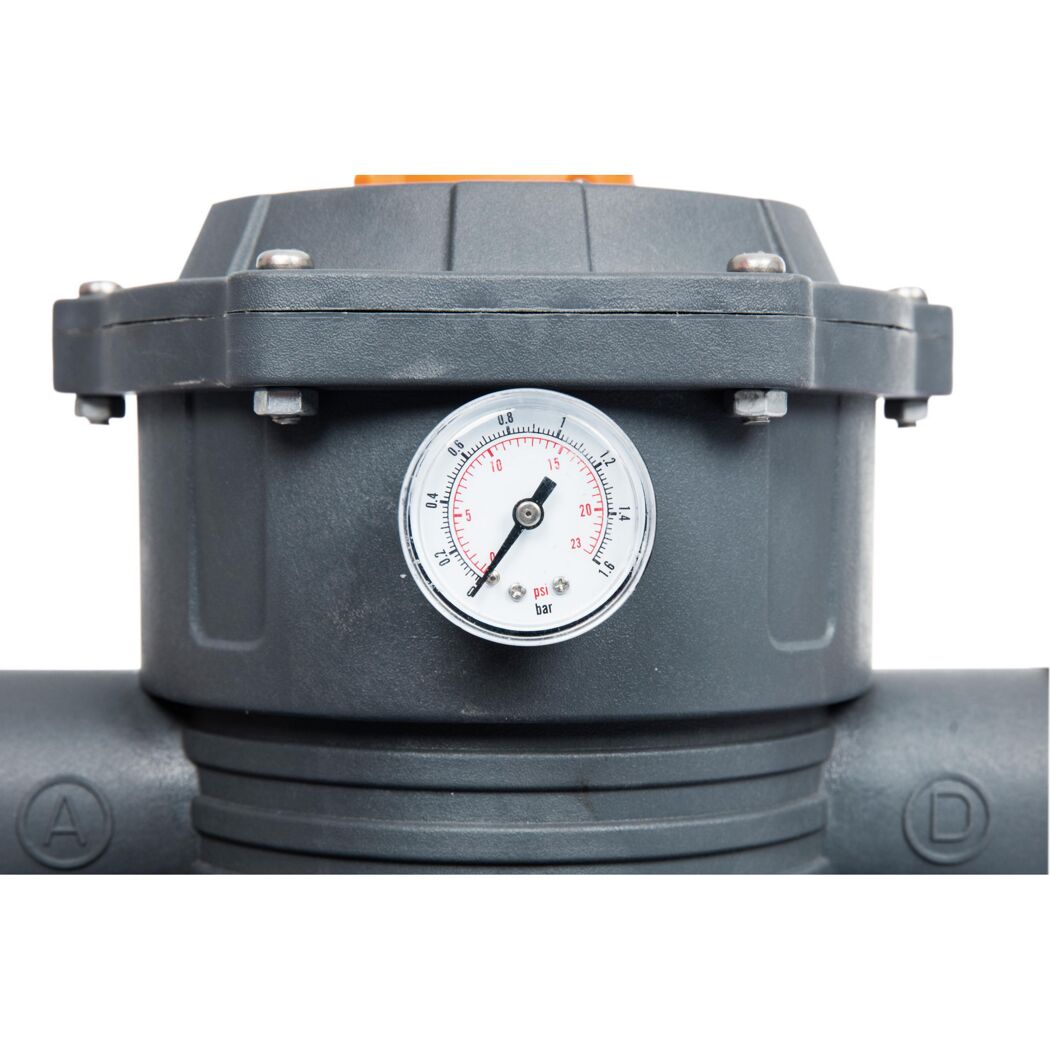 Manometer an Sandfilteranlage