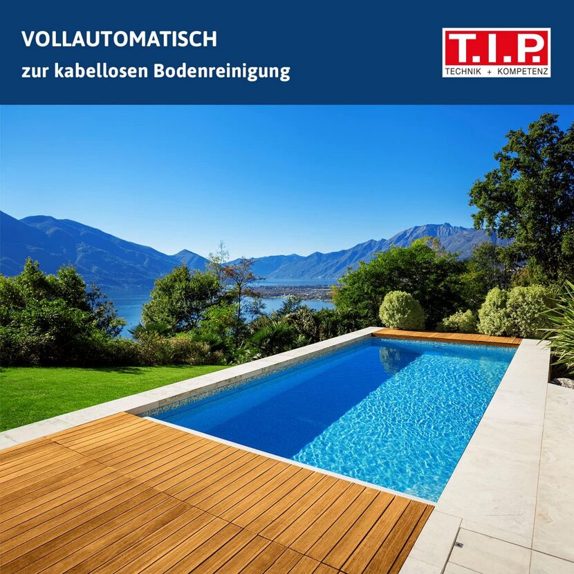 Pool mit Bergblick