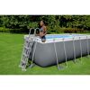 Pool mit Leiter