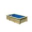 Rechteckiger Holzpool mit blauer Innenfolie