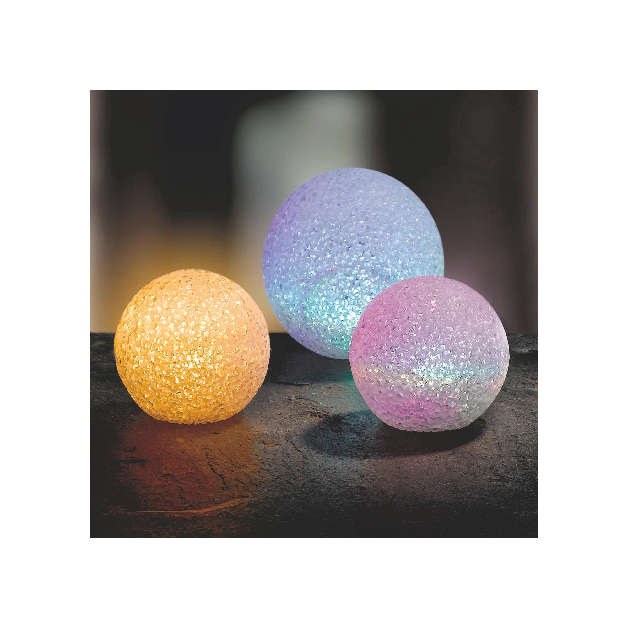 LED Ball mit Farbwechsel 9 cm + product picture