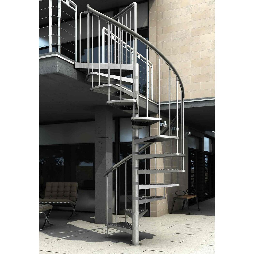 Metallwendeltreppe auf Terrasse