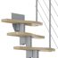 Hölzerne Wendeltreppe mit Geländer