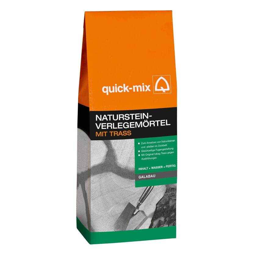 Sack mit Naturstein-Verlegemörtel und Kelle