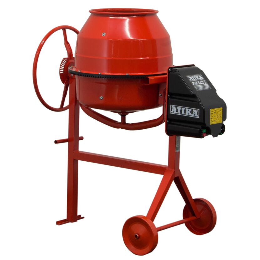 Roter Betonmischer von Atika