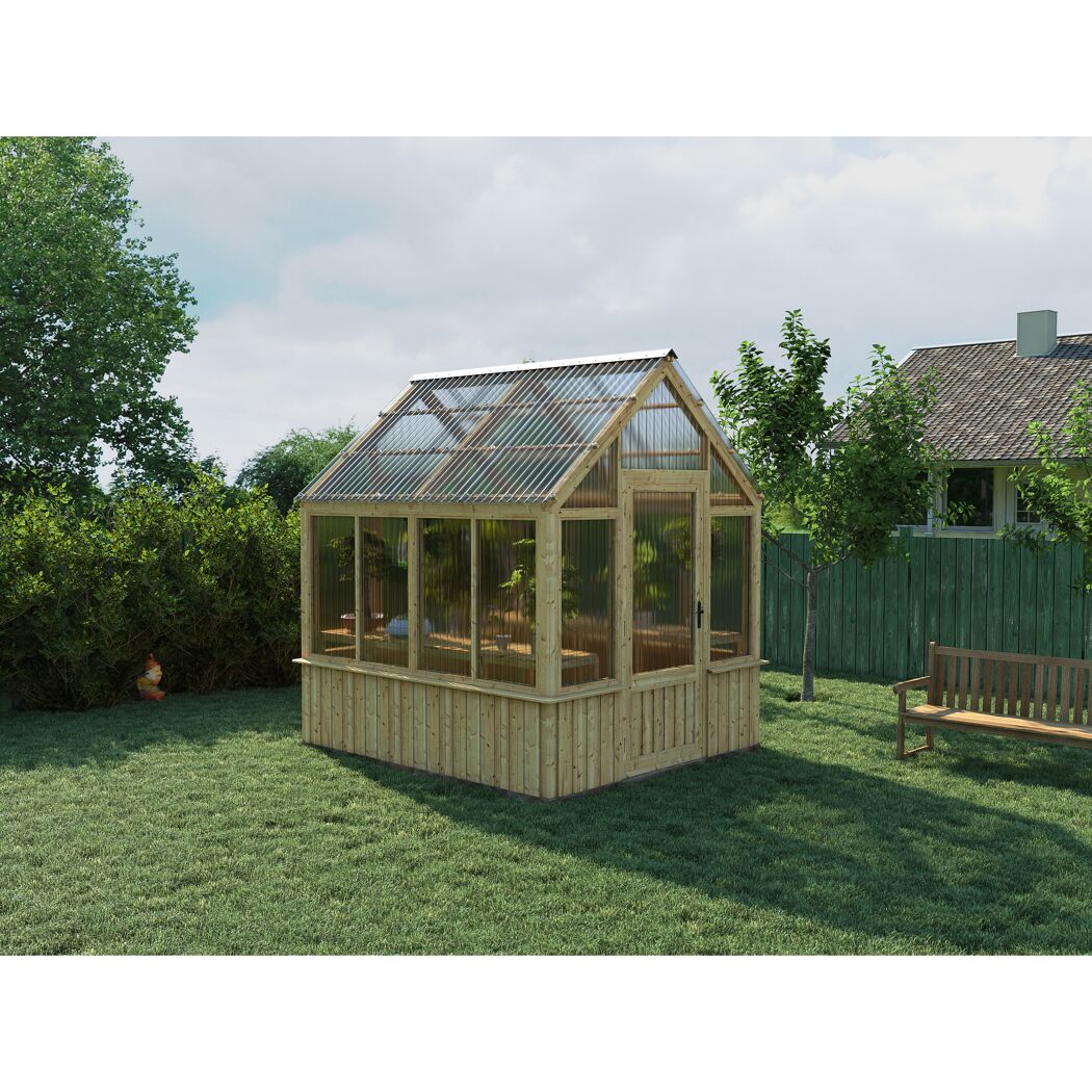 Kleines Gewächshaus aus Holz im Garten