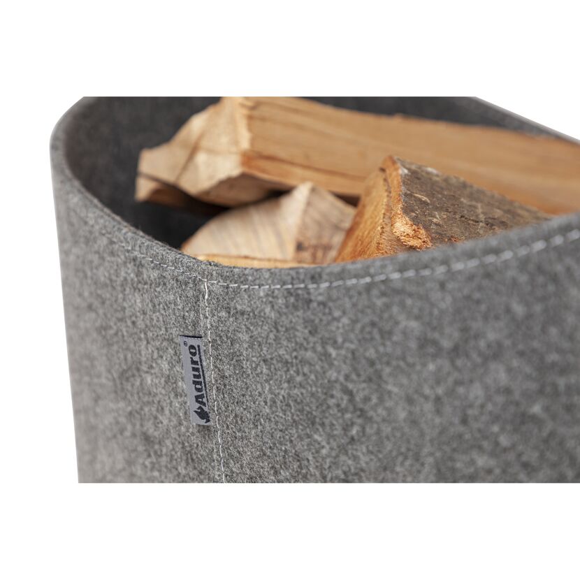 Gefüllter grauer Filz-Holzkorb von Aduro