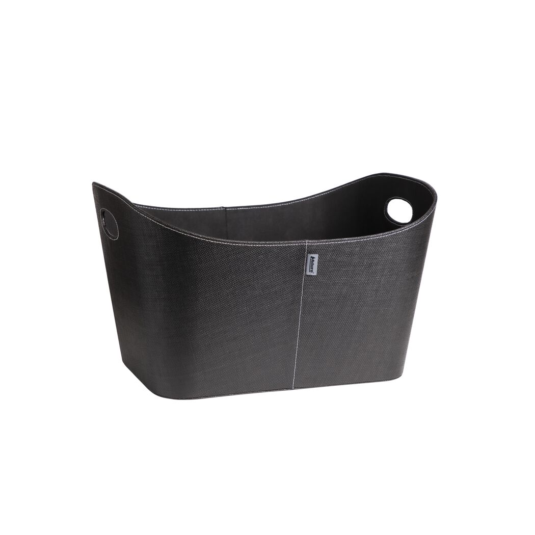 Schwarzer, länglicher Korb aus geflochtenem Material.