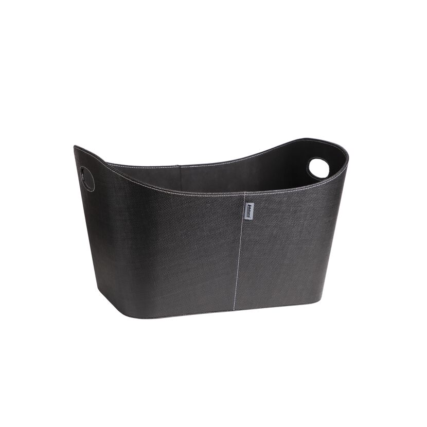 Schwarzer, länglicher Korb aus geflochtenem Material.