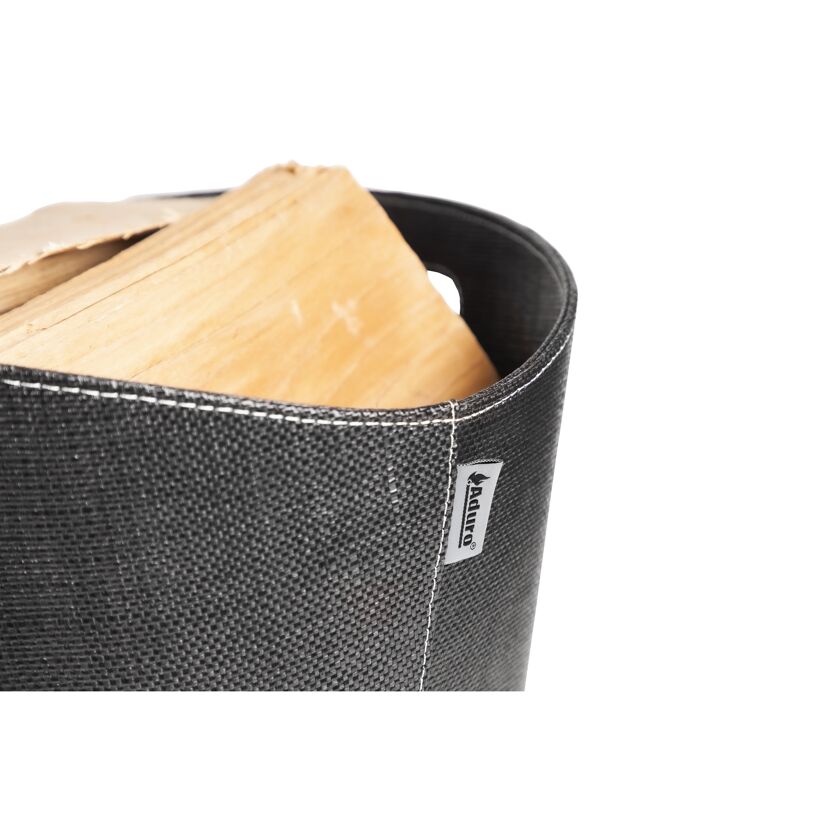 Schwarzer Aduro Proline Holzkorb mit Holzscheiten
