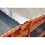 Metall-U-Profil an Hasenstall-Dach
