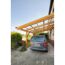 Auto unter einem Carport aus Holz und Wellblech