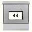 Briefkasten aus Edelstahl mit der Nummer 44.